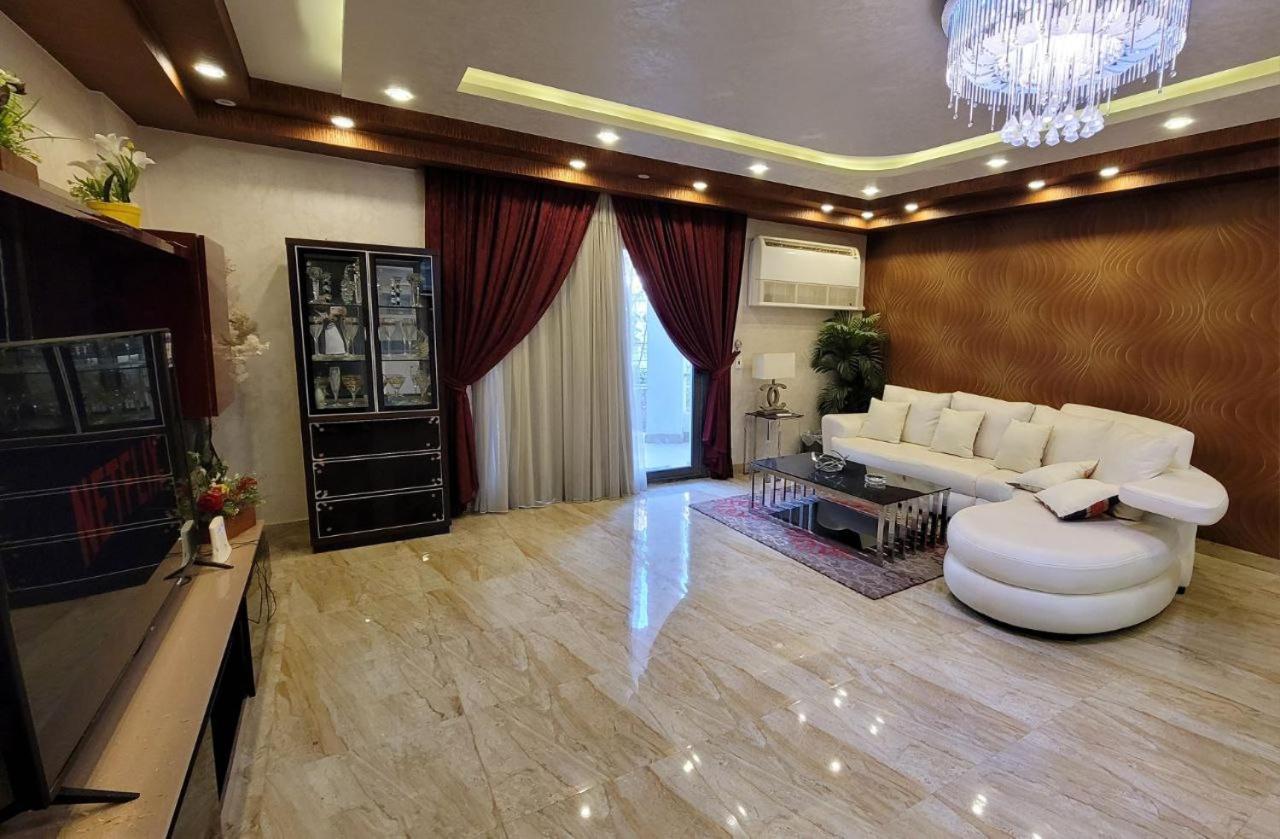 Vintage Luxury With Private Garden - New Apartment