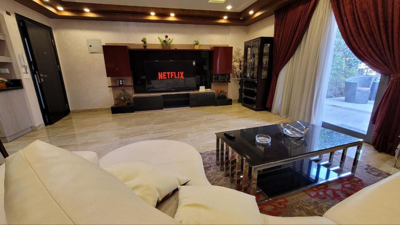 Vintage Luxury With Private Garden - New Apartment *