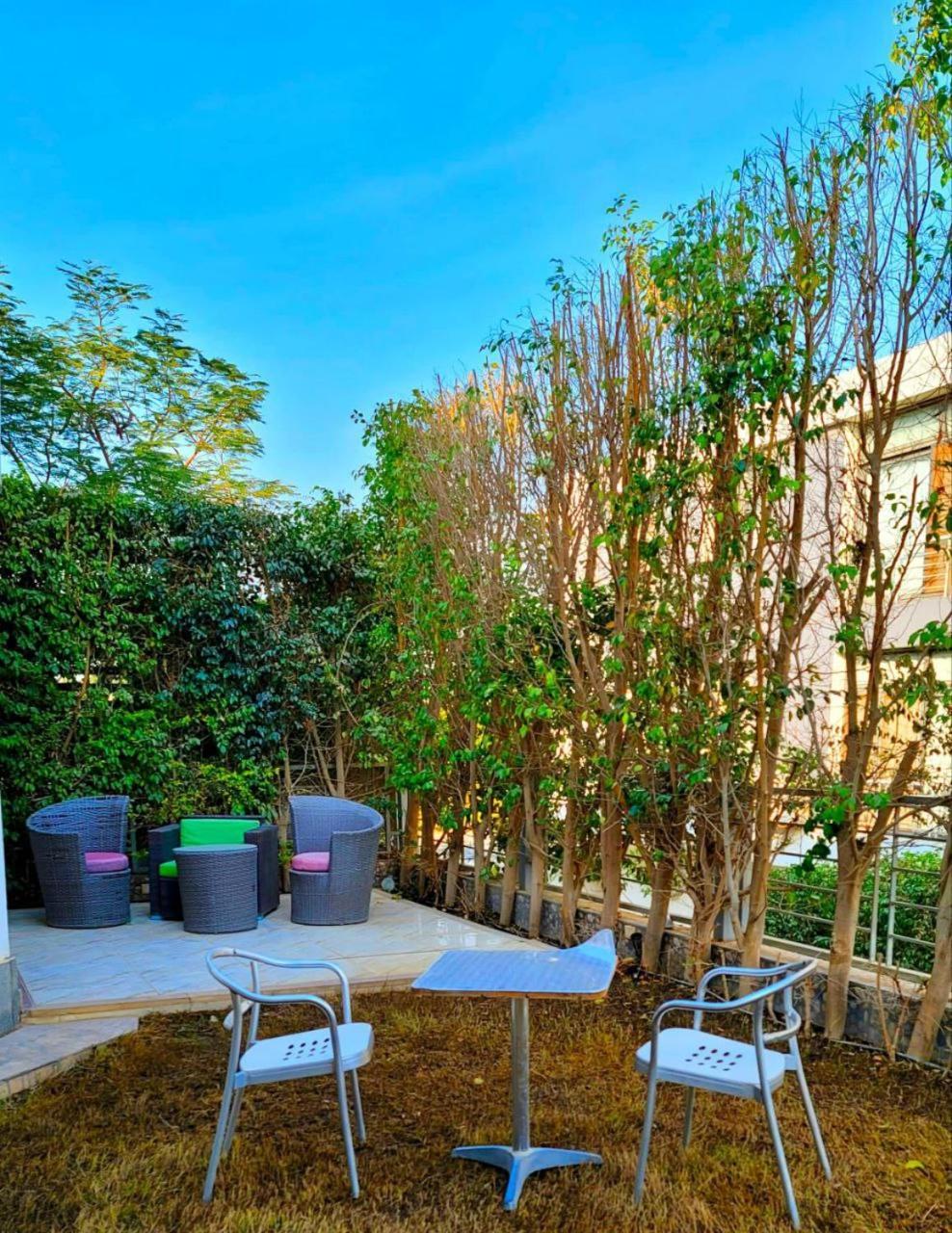 Vintage Luxury With Private Garden - New *